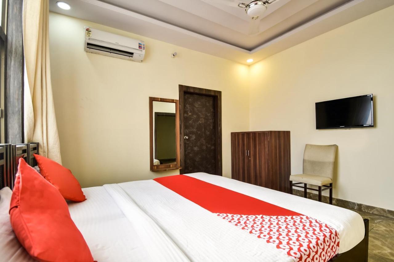 Oyo Flagship Hotel Spark Jaipur Bagian luar foto