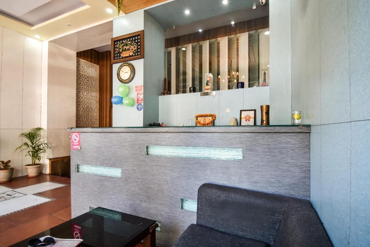 Oyo Flagship Hotel Spark Jaipur Bagian luar foto