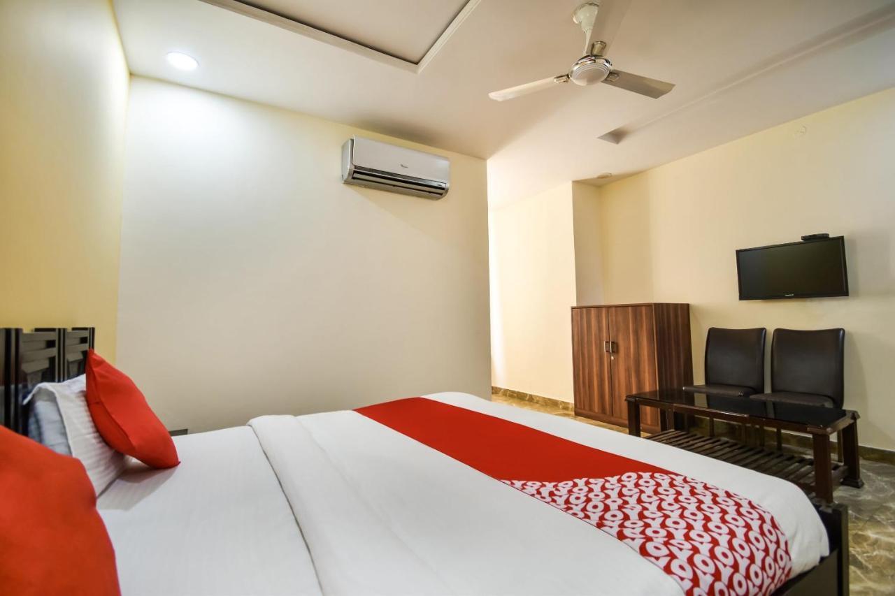 Oyo Flagship Hotel Spark Jaipur Bagian luar foto
